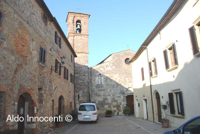 MENSANO: PIEVE DI S. GIOVANNI BATTISTA 6' IMMAGINE
